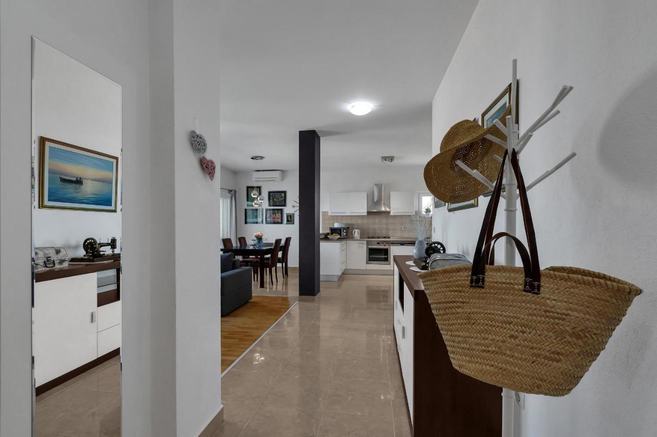Stunning City View Apartment Makarska Eksteriør bilde